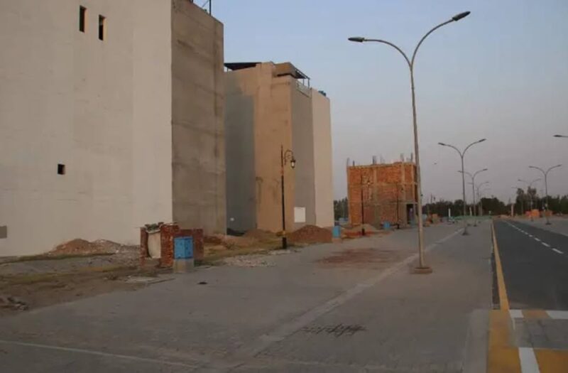 3 Marla Plot For Sale in Etihad Town Phase-1 Lahore